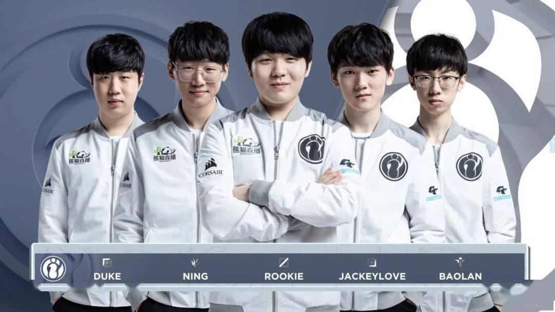 他在比赛策 他在比赛策